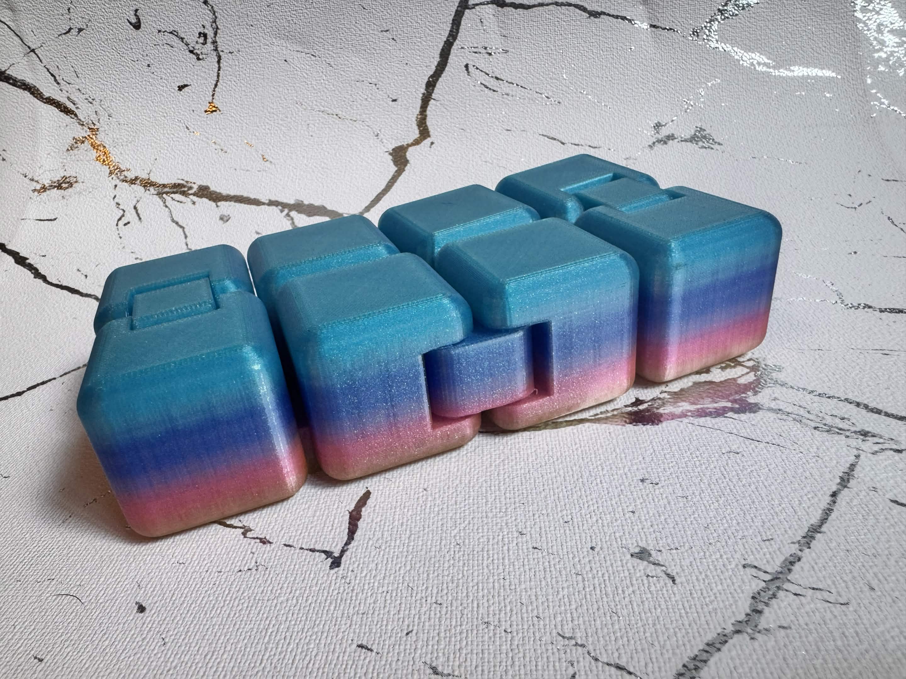 Glitter Multicolor Infinity Cube XL